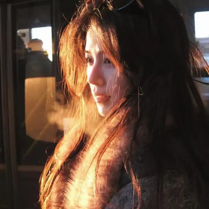 阿扎里